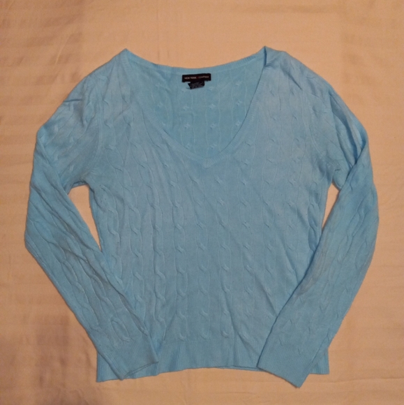 10 PIECE BUNDLE DEAL!       10 Women shirts.                   Size- Small - Picture 7 of 12